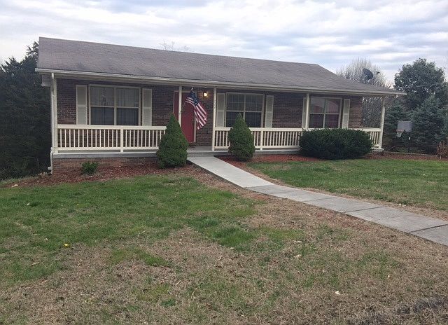 1st image of 722 Ravenwood Dr