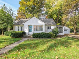 327 S Constantine St, Three Rivers, MI 49093