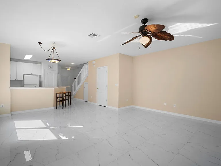 8535 Athena Ct — Photo 9