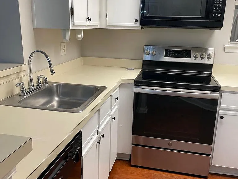 14013 Vista Dr #43A — Photo 6