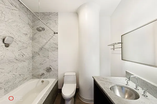 Rented by CORE | media 28