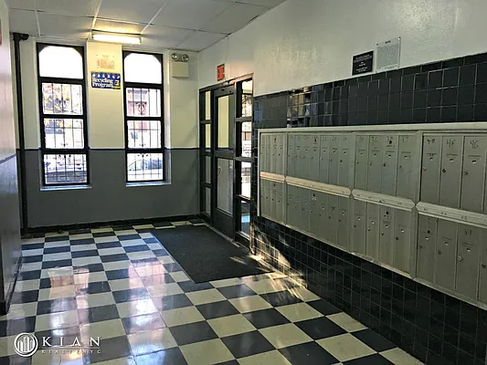 Sold by Kian Realty | media 8