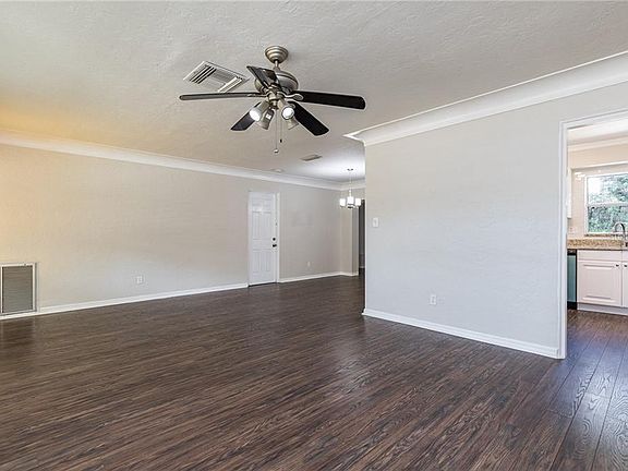 5th image of 6215 26th Ave N