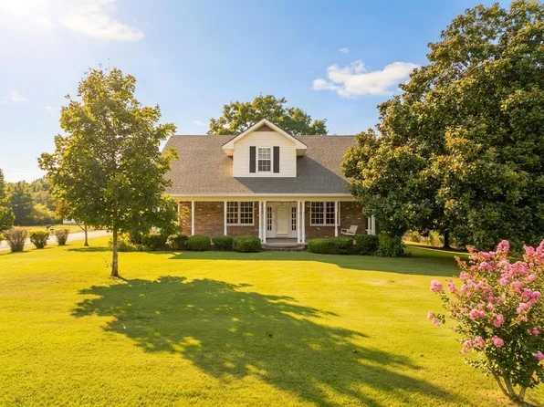 910 14th Ave W, Jasper, AL 35501