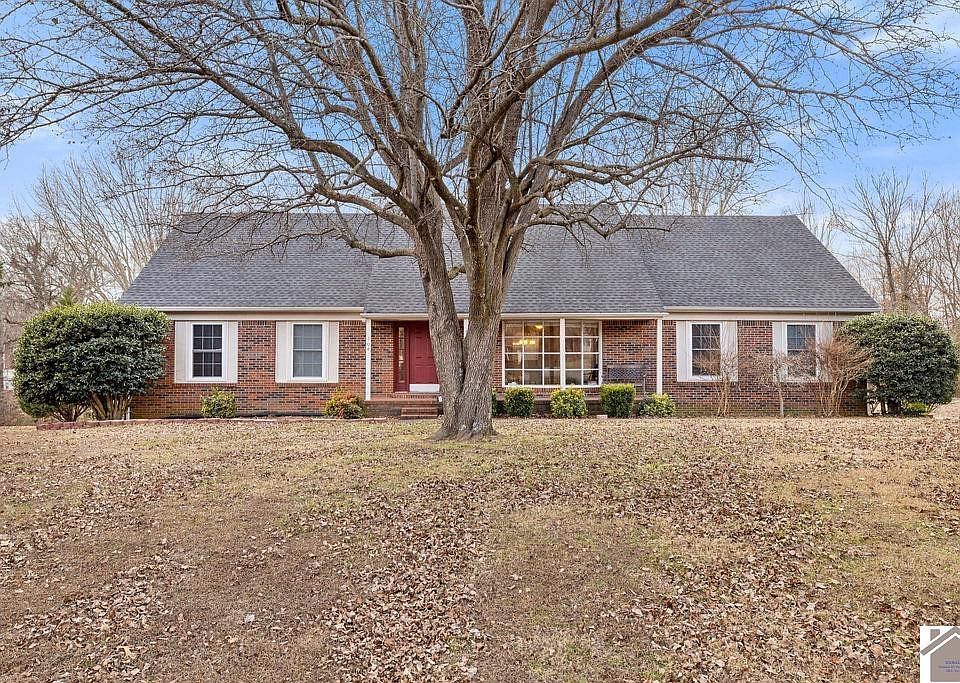 1st image of 104 Hickory Hill Dr