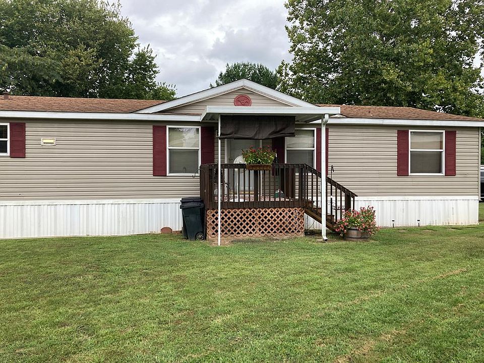 1st image of 8 Mohican Cir