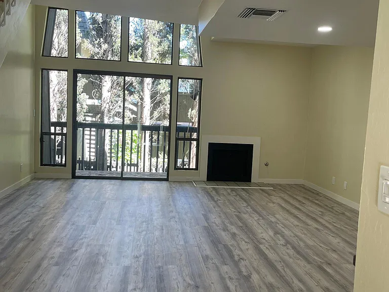 3639 Walnut St #8 — Photo 9