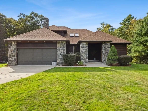 38 Purchase St, Rehoboth, MA 02769