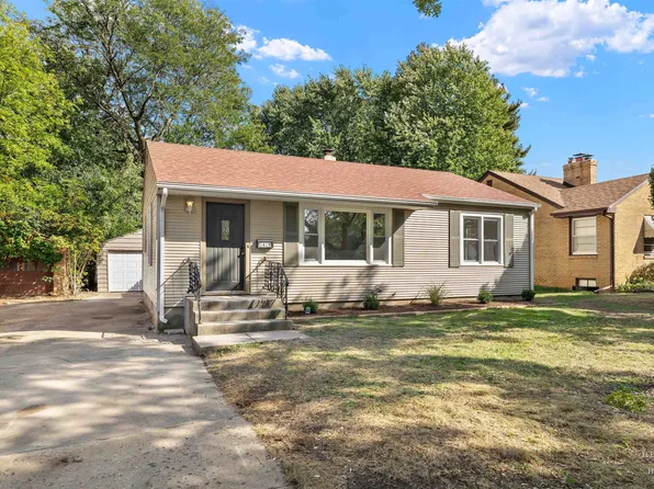 1419 Roncevalles Ave, Rockford, IL 61107