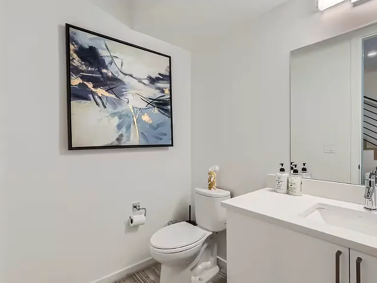 2305 W 52nd Ave — Photo 14