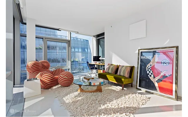 Rented by Douglas Elliman | media 33