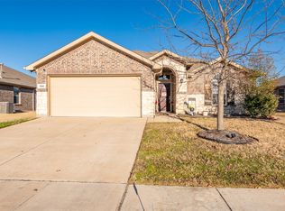 1356 Foxglove Ln, Burleson, TX 76028