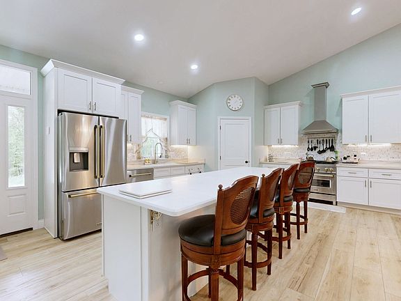 3rd image of 145 Serenity Village Dr