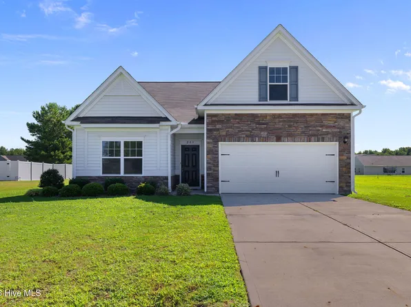 203 Kenison Way, Pikeville, NC 27863
