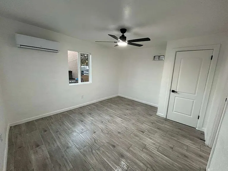 2614 N Balboa Ave #3 — Photo 13
