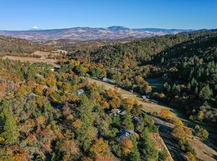 4444 W Griffin Creek Rd, Medford, OR 97501