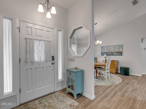 3rd image of 6116 Half Moon Dr