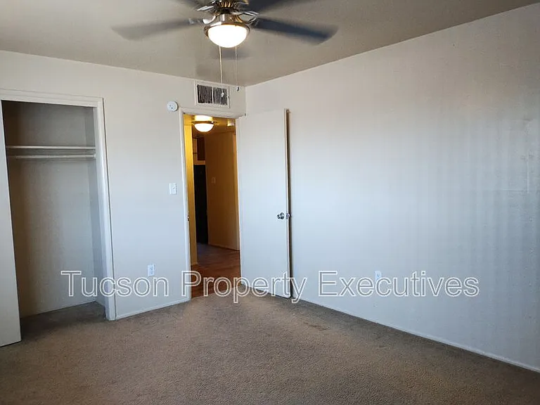 8934 S Nogales Hwy — Photo 10