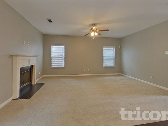 3rd image of 1562 Pressley Ln