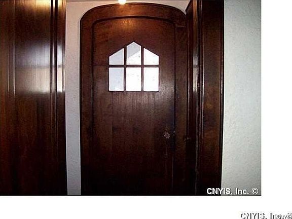 5th image of 501 Crawford Ave
