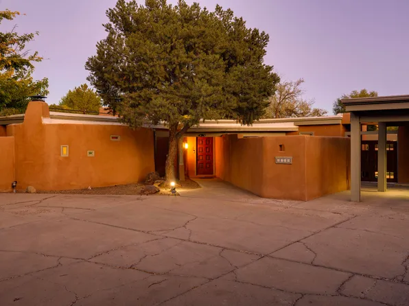 4000 Ivy Lawn Ct NW, Albuquerque, NM 87107