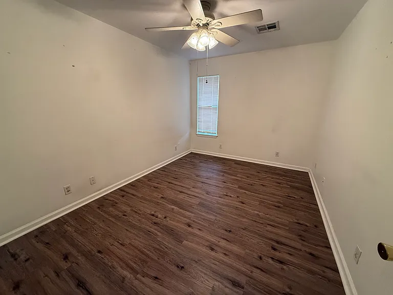 130 Tom And Jere Ct #130 — Photo 6