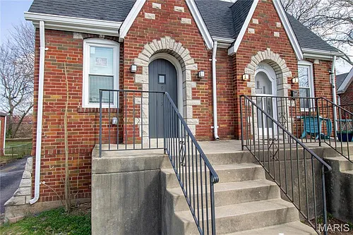 9311-9313 Sterling Pl Photo 1
