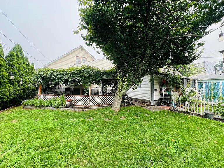 14 Nelson Ave — Photo 4