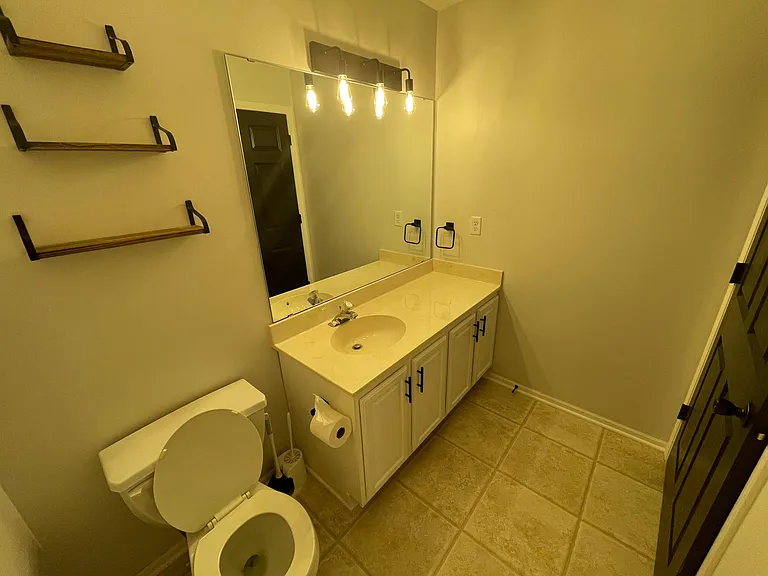 1364 Conservatory Ct — Photo 28