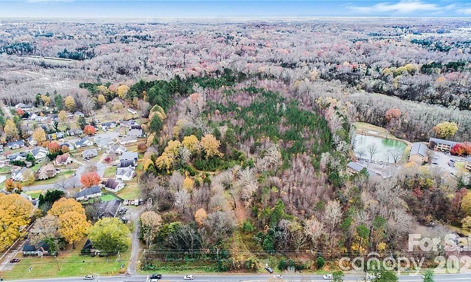 2nd image of 2801 Davidson Hwy