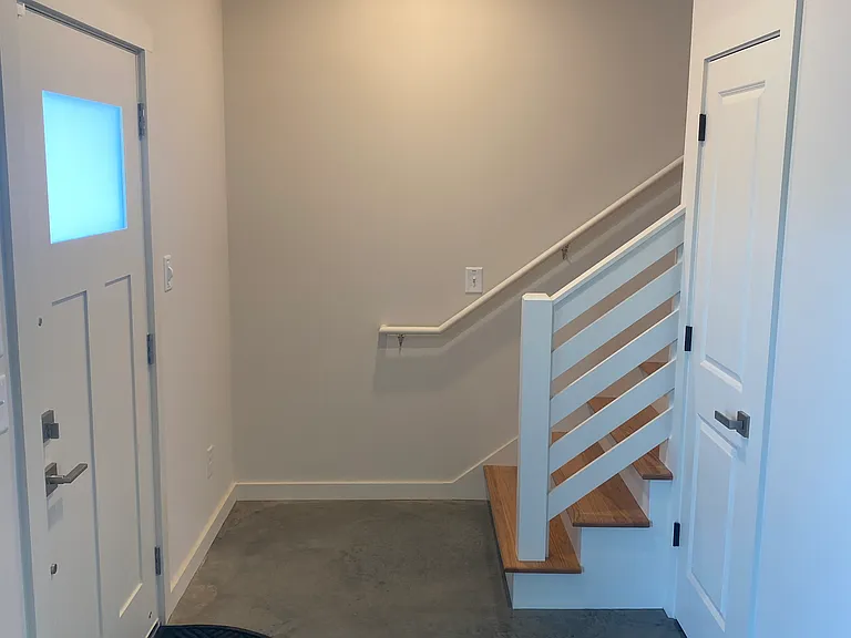 1822 Doscher Ave — Photo 4