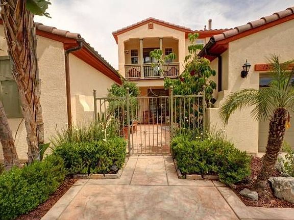 Courtyard with water foun