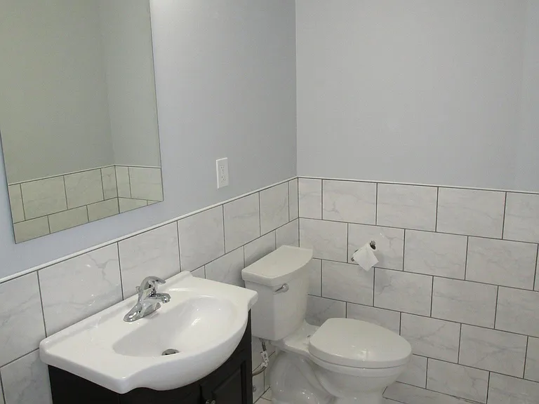 3028 S 24th Ave #3028 — Photo 7