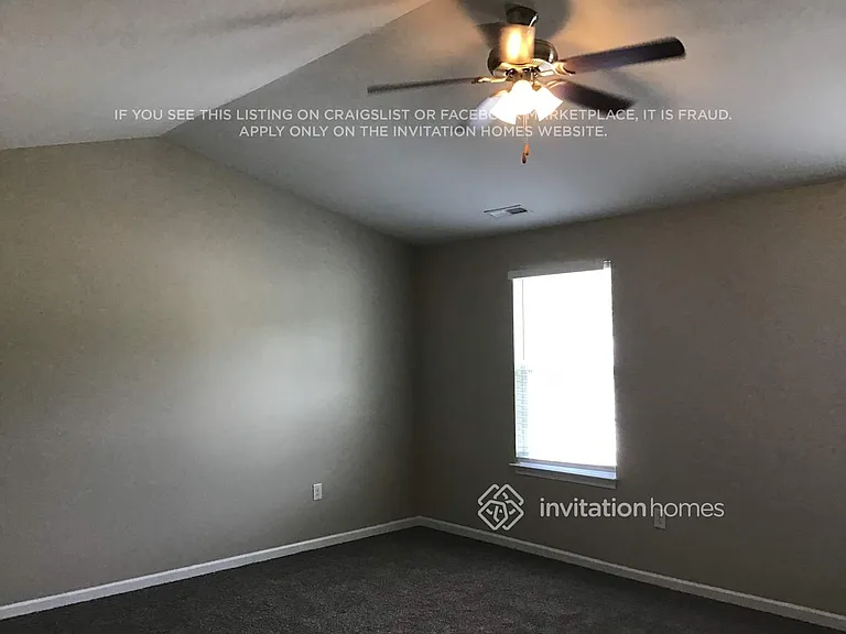 6105 Watsonia Dr — Photo 8
