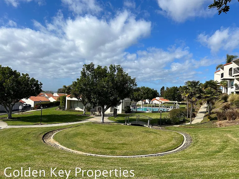918 Caminito Estrada #E — Photo 21