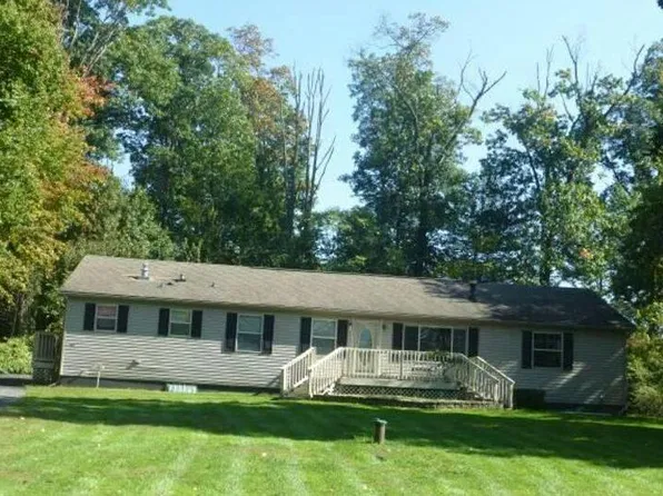 134 Cambridge Rd, Coatesville, PA 19320