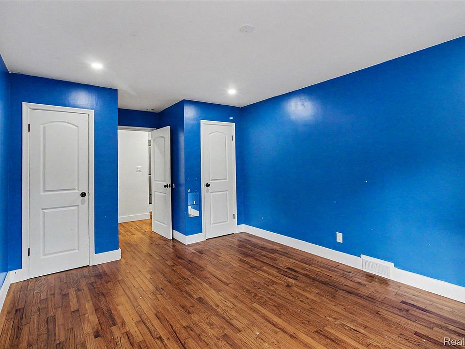 22806 Carleton Ave, photo 17