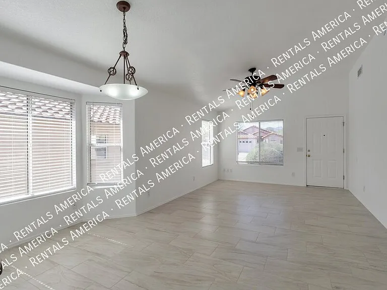 5573 W Dove Of Peace Dr — Photo 5