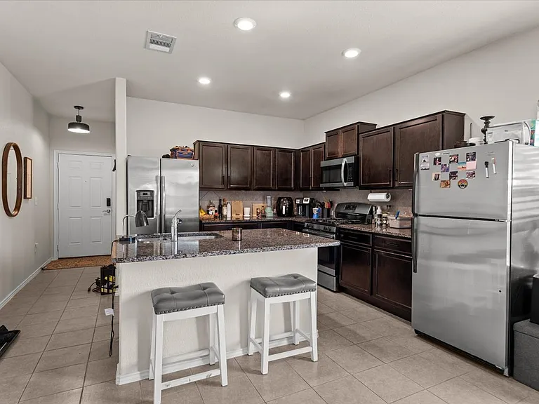 Black Granite Dr — Photo 9