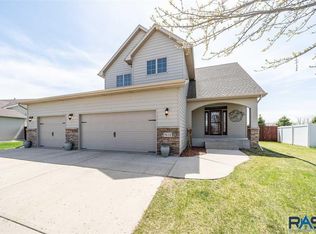 7632 S Rose Crest Ct, Sioux Falls, SD 57108
