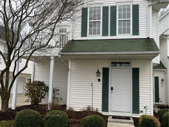 391 Vista Cir #21A, North Olmsted, OH 44070