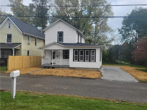 832 11th St SE, Massillon, OH 44646