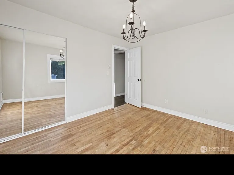 2036 E Morton St — Photo 5