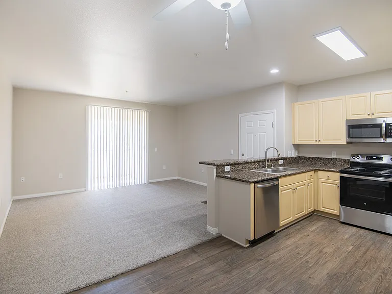 Vista Pointe — Photo 33