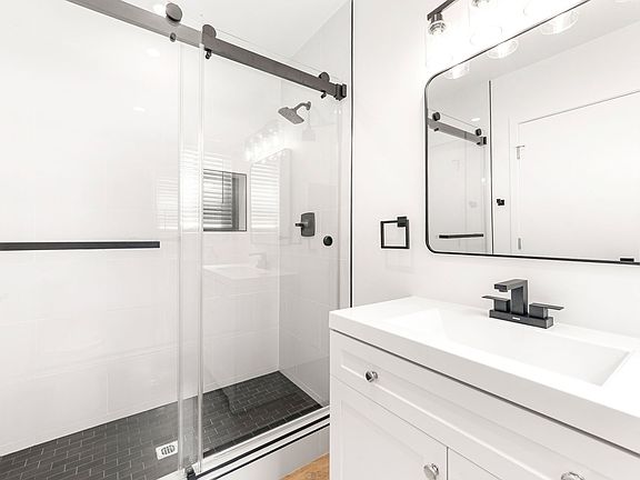 4th image of 4911 August St APT 9