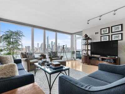 2 2nd St APT 2703, Jersey City, NJ, 07302