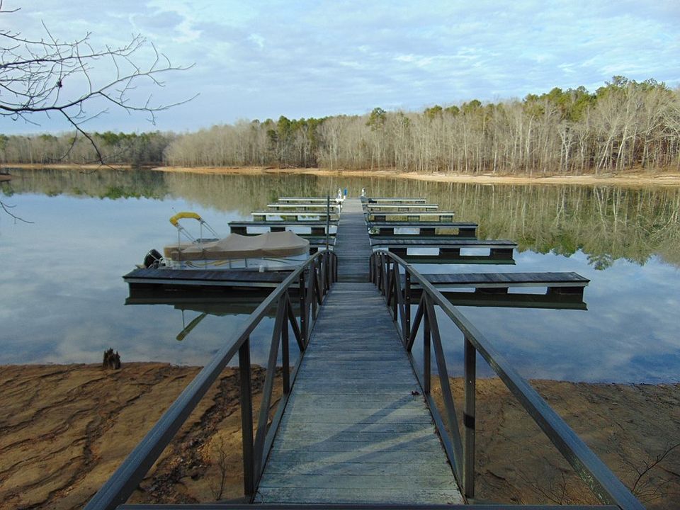 2nd image of 56 Stonewood Loop Ln