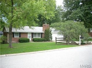 16 Northridge Hills Ct, Florissant, MO