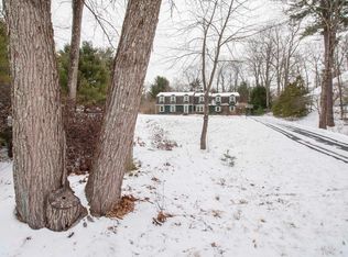 30 Hemlock St, Londonderry, NH 03053