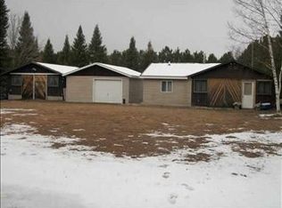 8562 Birch Rd, Rosholt, WI 54473